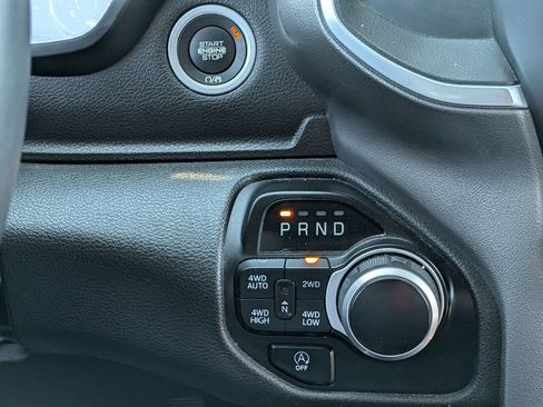 Used 2022 RAM 1500 Big Horn AWD/4WD image 23