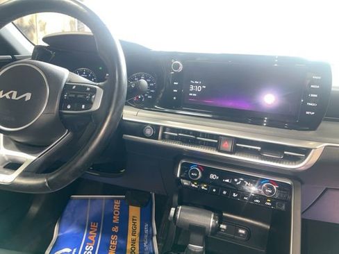 Used 2023 Kia K5 GT-Line image 10