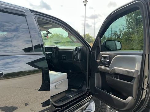 Used 2019 GMC Sierra 1500 Limited w/ Elevation Edition AWD/4WD image 18