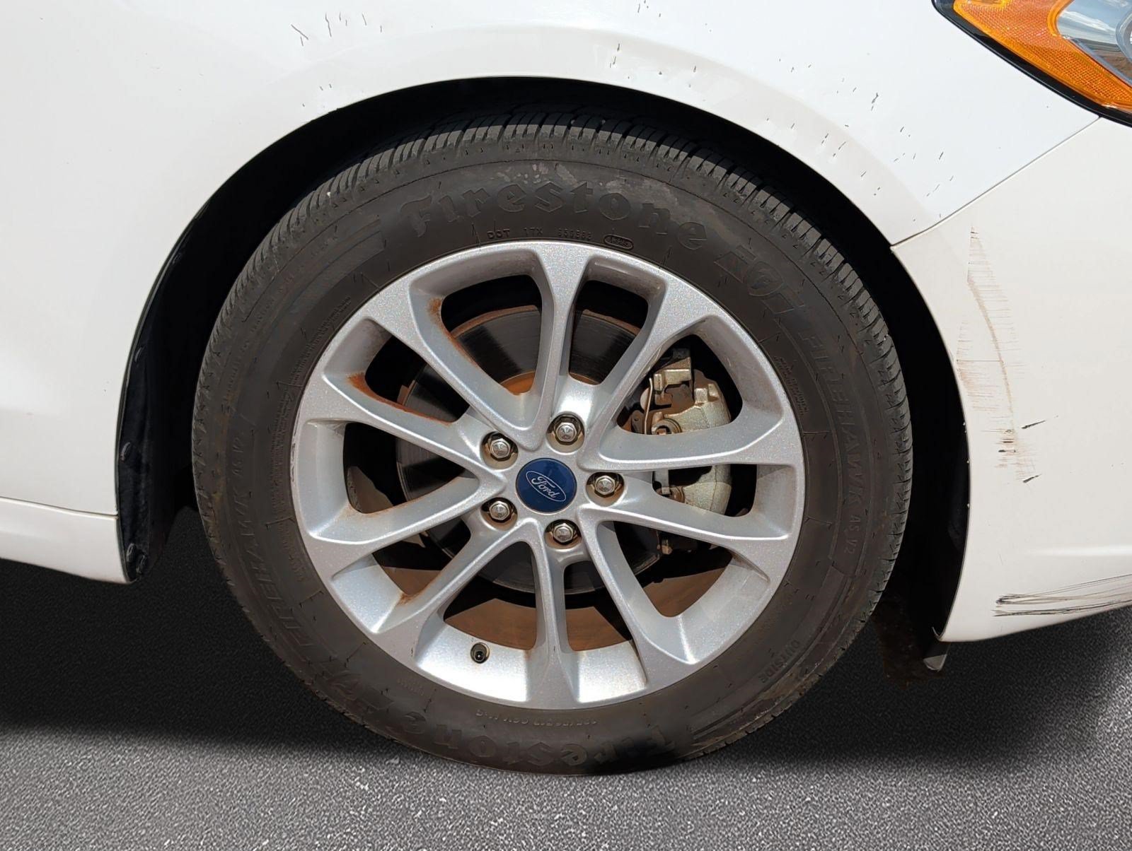 Used 2020 Ford Fusion SE FWD image 7