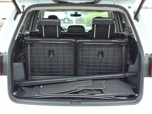 Used 2023 Volkswagen Atlas SE FWD image 17