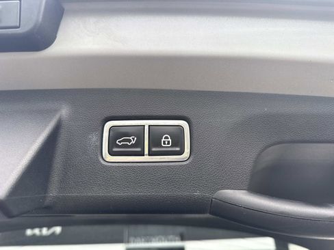 Used 2023 Kia Sorento SX AWD/4WD image 8