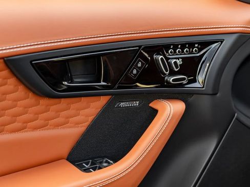 New 2024 Jaguar F-TYPE R AWD/4WD image 13