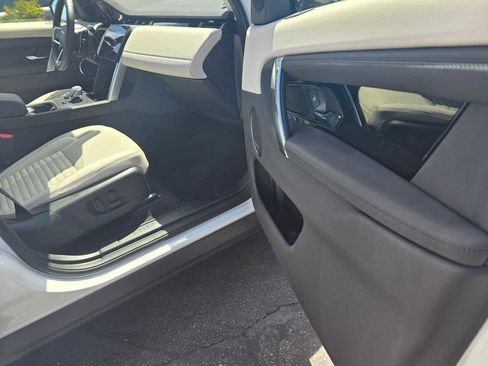 Certified 2025 Land Rover Discovery Sport S image 10