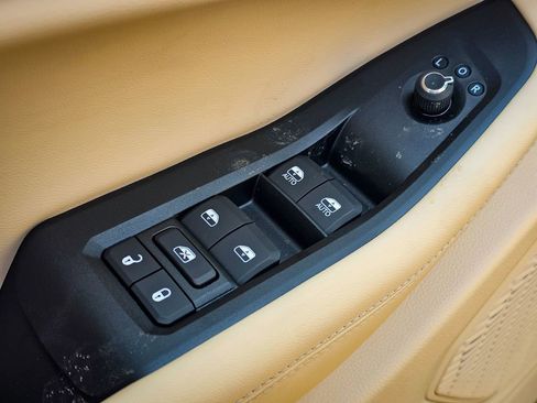 New 2025 Jeep Grand Cherokee Limited w/ Trailer Tow Package image 12