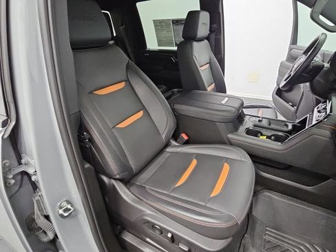 Used 2024 GMC Sierra 2500 AT4 w/ Technology Package AWD/4WD image 44