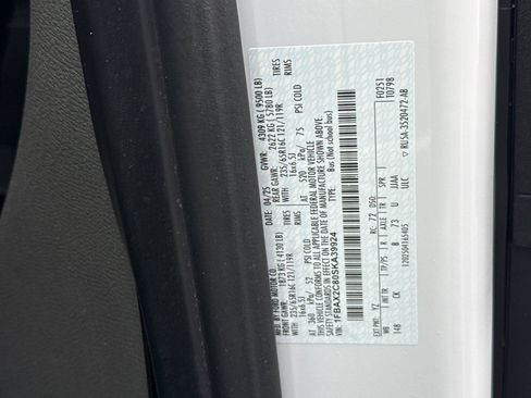 Used 2025 Ford Transit 350 XLT RWD image 39