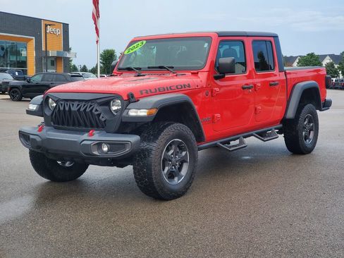 Used 2023 Jeep Gladiator Rubicon w/ Cold Weather Group AWD/4WD image 2