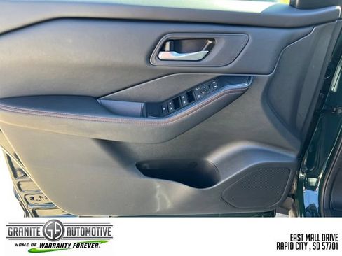 Used 2026 Nissan Rogue SV AWD/4WD image 11