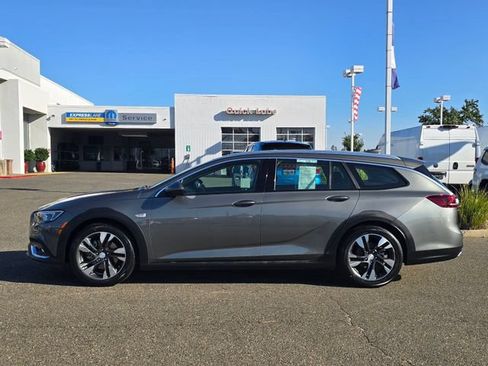 Used 2019 Buick Regal Preferred AWD/4WD image 8