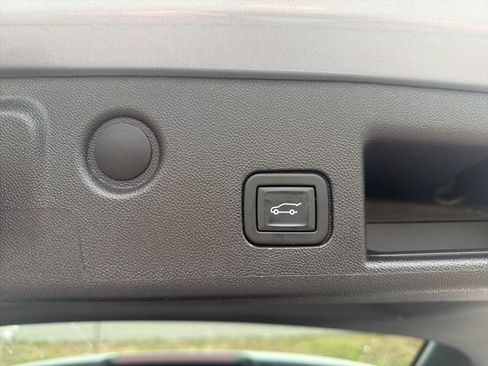 Used 2024 Chevrolet Equinox LT AWD/4WD image 26