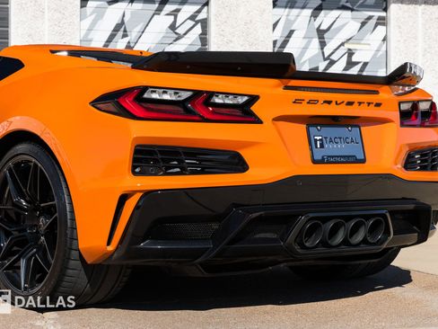 Used 2023 Chevrolet Corvette Z06 w/ Stealth Interior Trim Package image 13