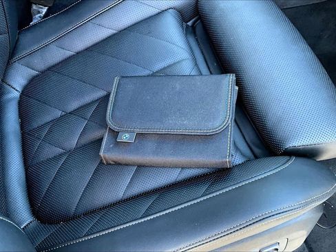 Certified 2025 BMW X5 xDrive40i w/ Premium Package image 15