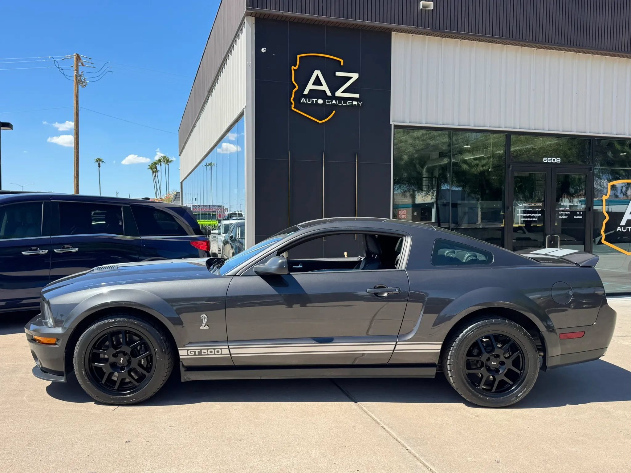 Used 2008 Ford Mustang Shelby GT500 RWD image 9