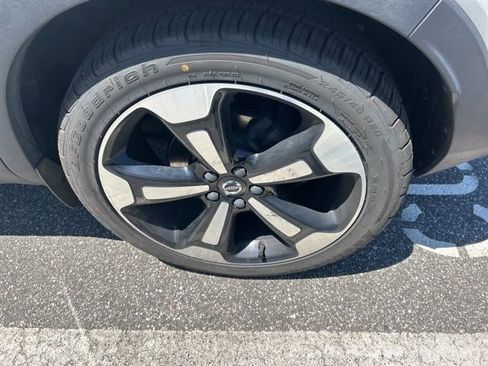 Used 2019 Volvo XC40 T5 Inscription image 10