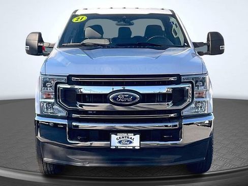 Certified 2021 Ford F250 XLT image 3