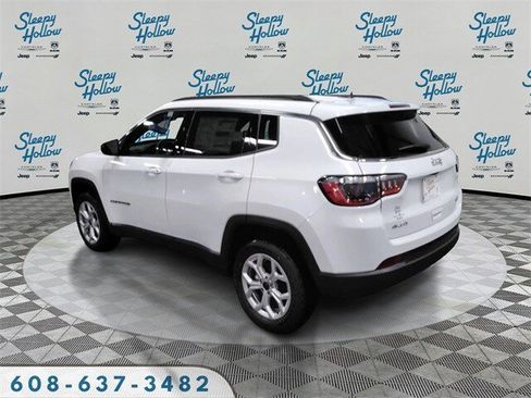 New 2026 Jeep Compass Latitude image 7