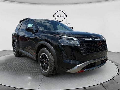 New 2026 Nissan Pathfinder Rock Creek w/ Rock Creek Premium Package AWD/4WD image 7