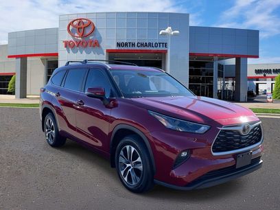 Used 2023 Toyota Highlander XLE