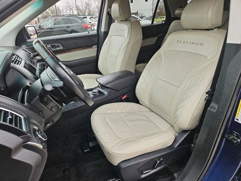 Used 2016 Ford Explorer Platinum image 14