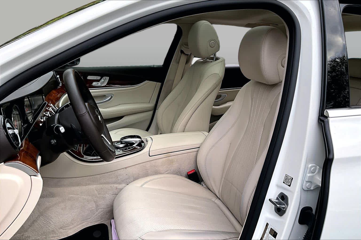 Used 2019 Mercedes-Benz E 300 4MATIC image 7