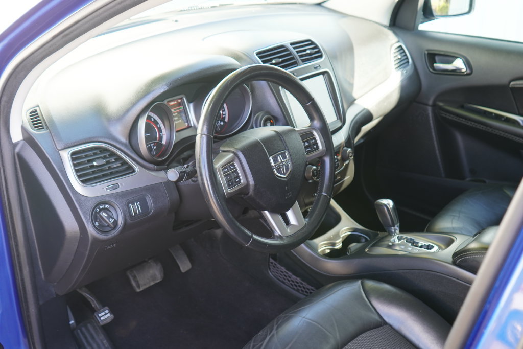 Used 2015 Dodge Journey Crossroad w/ Flexible Seating Group FWD image 11