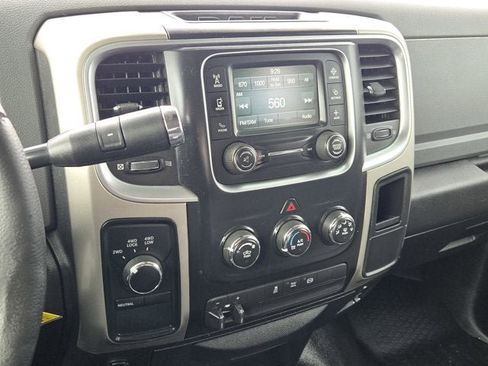 Used 2017 RAM 2500 SLT AWD/4WD image 24