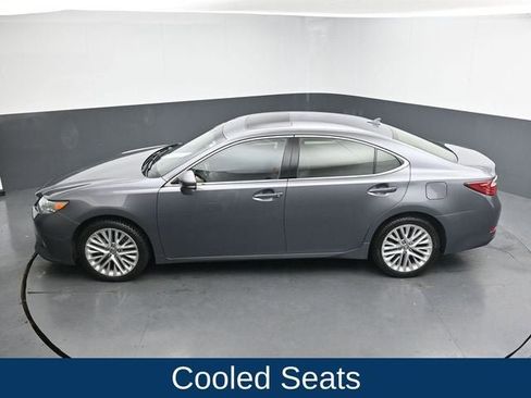 Used 2014 Lexus ES 350 w/ Luxury Package image 24