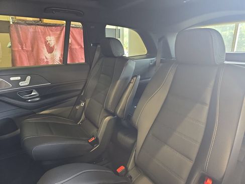 New 2026 Mercedes-Benz GLS 450 4MATIC image 15