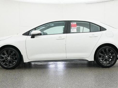 New 2026 Toyota Corolla SE image 9