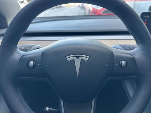 Used 2023 Tesla Model 3 Standard Range image 25