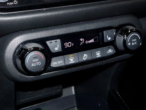 Certified 2023 Nissan Kicks SR w/ SR Premium Package image 31