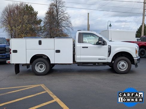 Certified 2025 Ford F350 XL w/ XL Chrome Package image 3