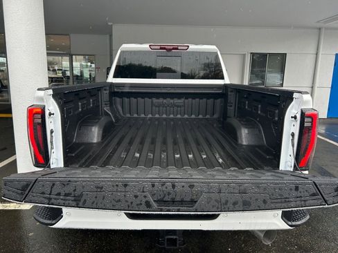 New 2026 GMC Sierra 2500 AT4 w/ AT4 Premium Plus Package AWD/4WD image 24