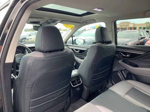 Used 2025 Subaru Outback Onyx Edition AWD/4WD image 19