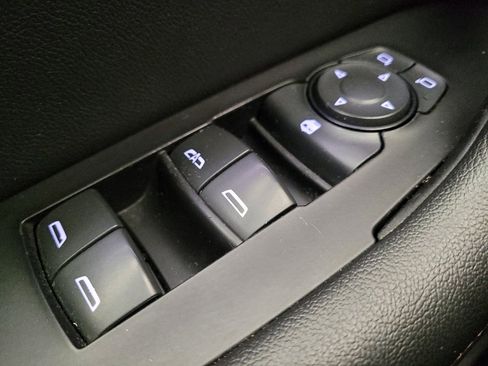 Used 2019 Chevrolet Blazer RS FWD image 27