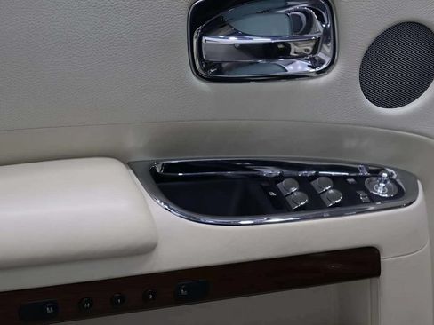 Certified 2010 Rolls-Royce Ghost RWD image 7