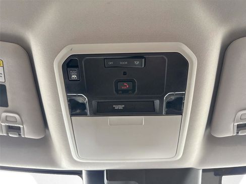 Used 2023 Toyota Tundra SR5 image 6