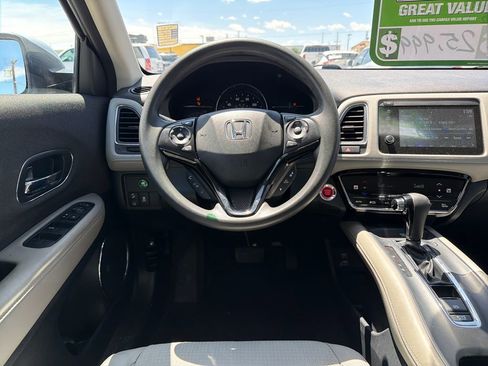 Used 2021 Honda HR-V EX image 13