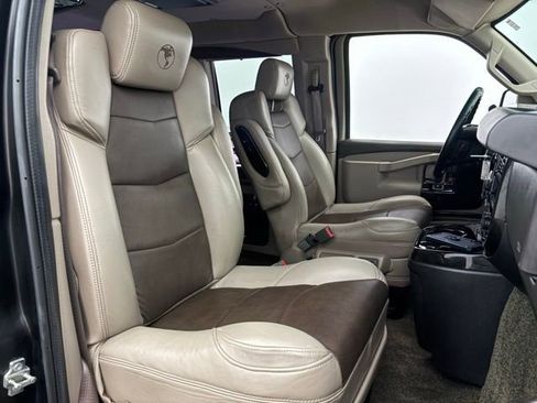 Used 2020 Chevrolet Express 2500 Explorer Limited SE w/ Enhanced Convenience Package image 41