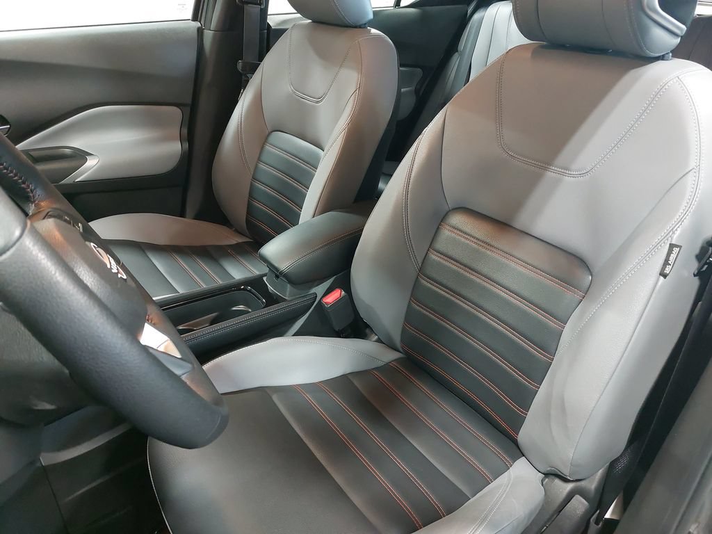 Certified 2023 Nissan Kicks SR w/ SR Premium Package FWD image 14
