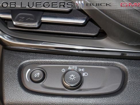 New 2026 Buick Envista Sport Touring w/ Convenience I Package FWD image 22