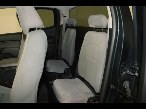 Used 2018 Chevrolet Colorado W/T w/ WT Convenience Package RWD image 25