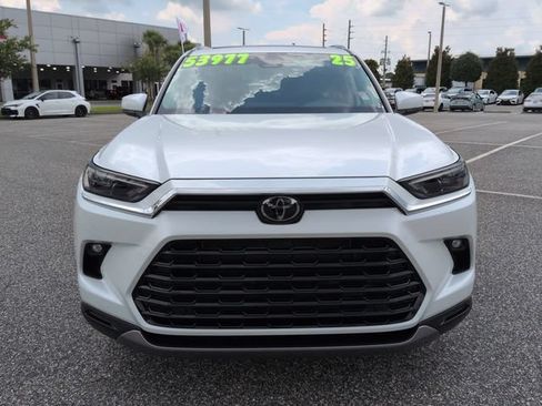 Certified 2025 Toyota Grand Highlander AWD Hybrid image 9