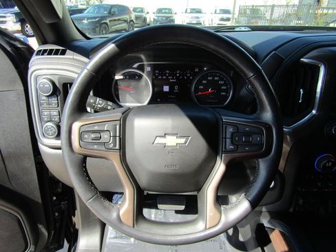 Used 2022 Chevrolet Silverado 3500 High Country AWD/4WD image 14