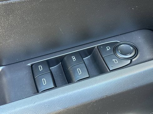 Used 2023 Chevrolet Colorado Trail Boss w/ LPO, Skid Plate Package AWD/4WD image 11