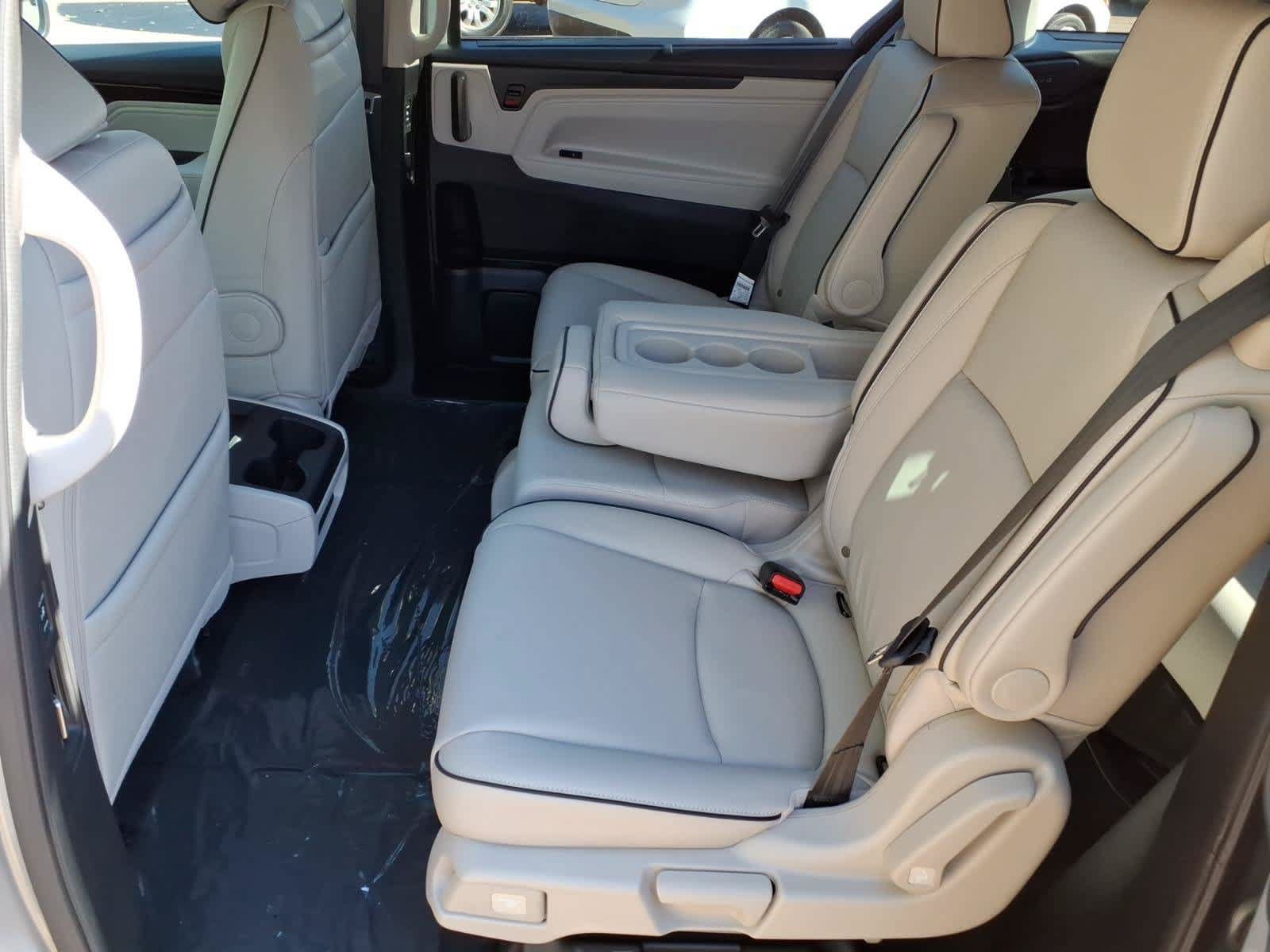 New 2027 Honda Odyssey Touring image 9