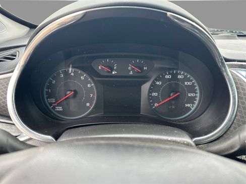 Used 2018 Chevrolet Malibu LT FWD image 27