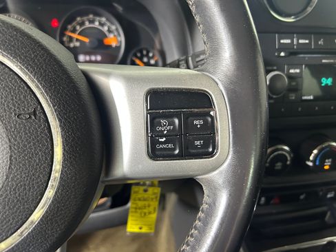 Used 2016 Jeep Compass Sport FWD image 15