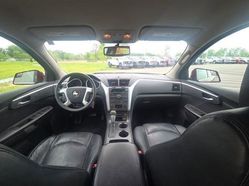 Used 2011 Chevrolet Traverse LT w/ Personal Connectivity Package FWD image 20